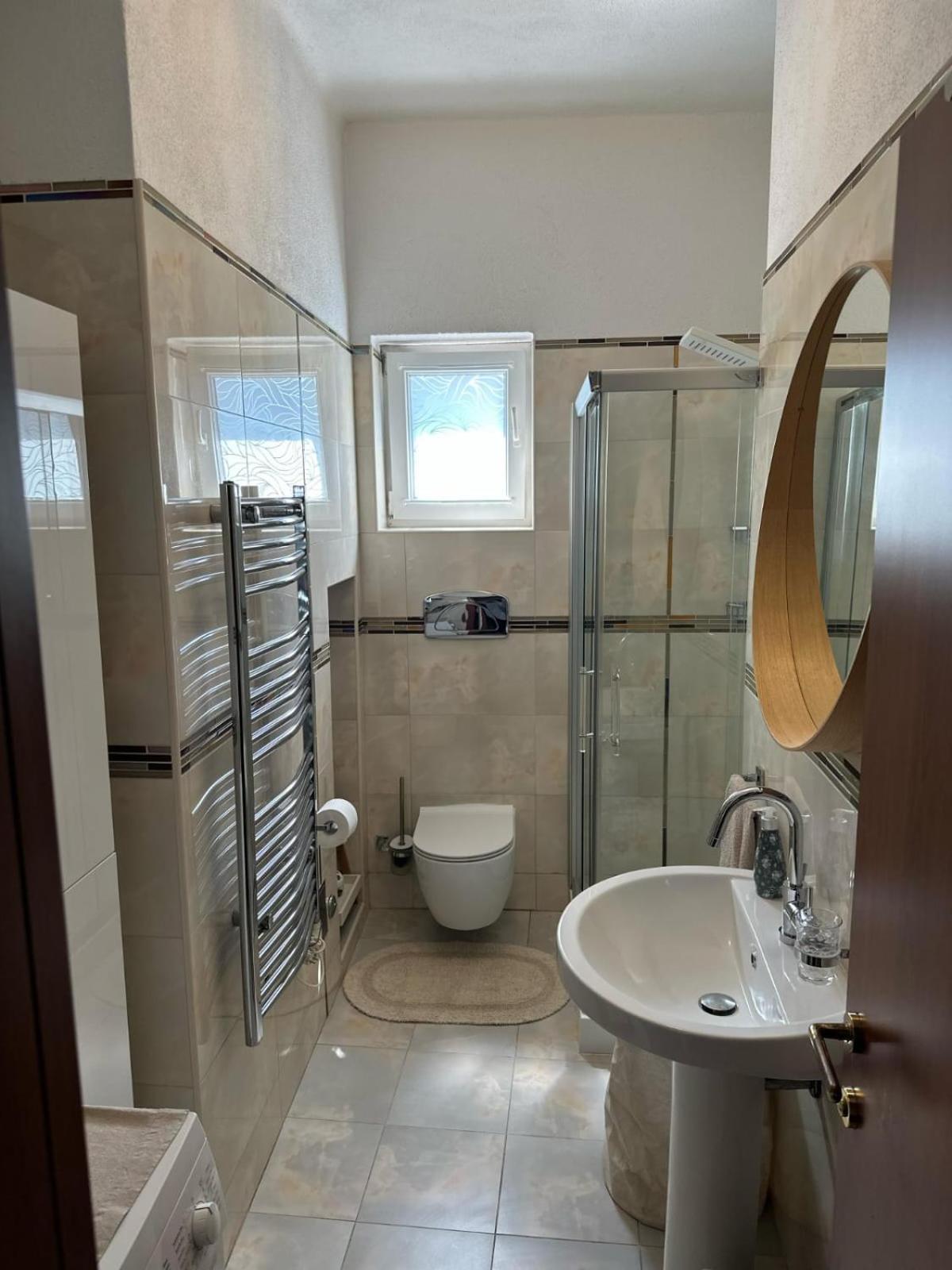 Paun Apartment Split